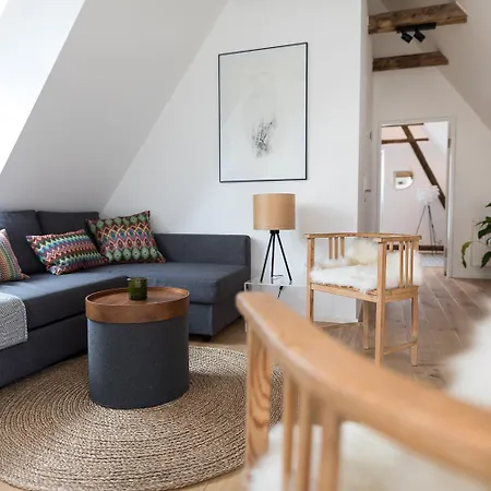 Mintgraz - 1 Bedroom Penthouse Appartement *