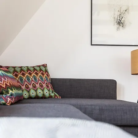 Mintgraz - 1 Bedroom Penthouse Appartement *