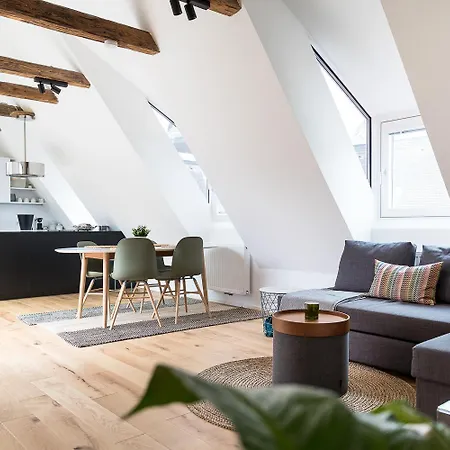 Mintgraz - 1 Bedroom Penthouse Appartement Graz